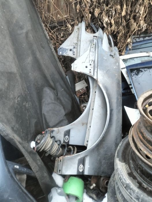 Крыло Ауди 100 с4