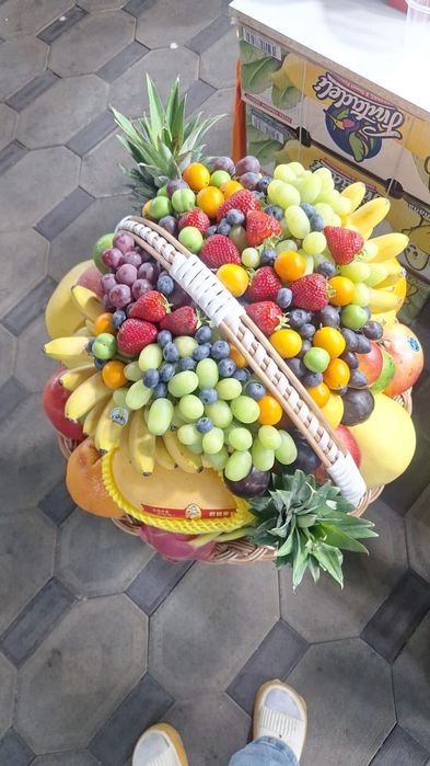 Свежие фруктовые корзины