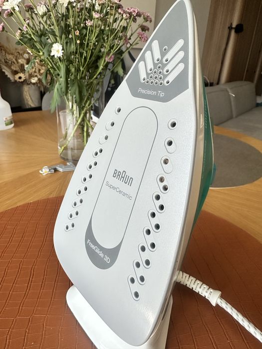 Vând fier de călcat BRAUN TexStyle 3