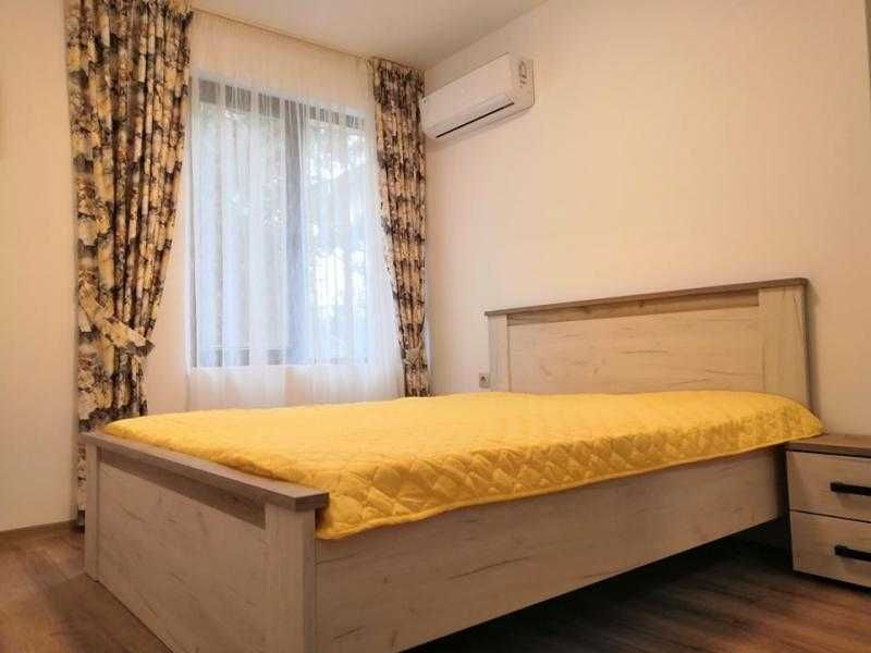 С ключ в офиса!  Тристаен апартамент в центъра на града!