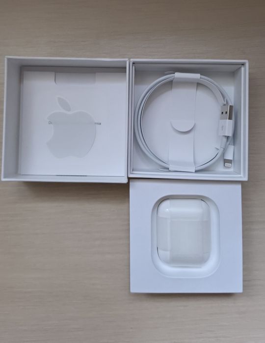 Apple AirPods 2,White
