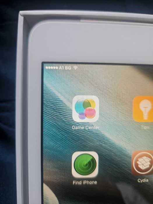 Apple iPad Mini 64GB, Sim Card, Jailbrake