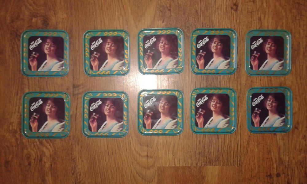 Метални поставки Coca Cola. Made in Italy.