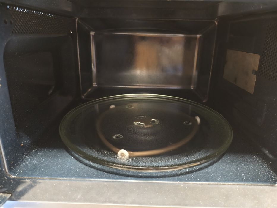 Продам микроволновку Самсунг