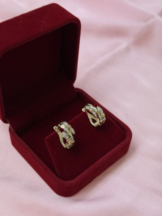 Золотые серьги змейка