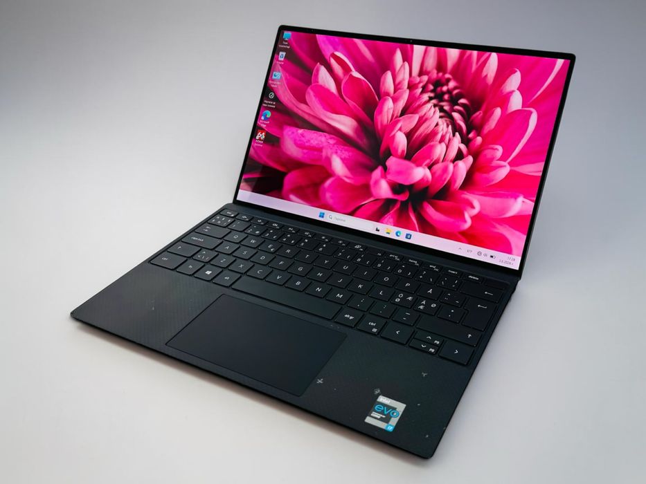 Лаптоп Dell XPS 9310 13" OLED 4K+ Touch i7-1185G7 16RAM 512GB SSD Отличен! Гаранция!