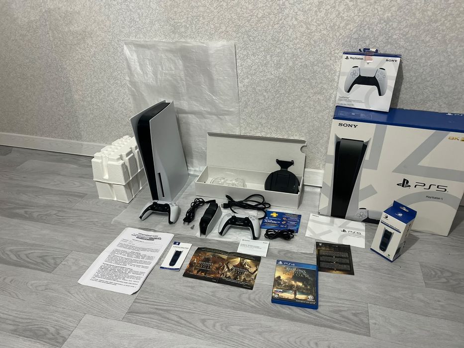 Продам playstation 5 новый 1tb
