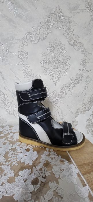 Ортопедическая детская обувь на 7 лет