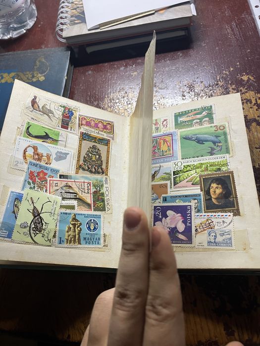 Bani vechi si clasoare de timbre 1920-1990