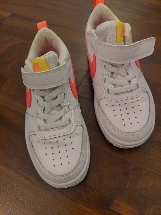 Adidași fete tip gheata Nike, mărimea 27,5