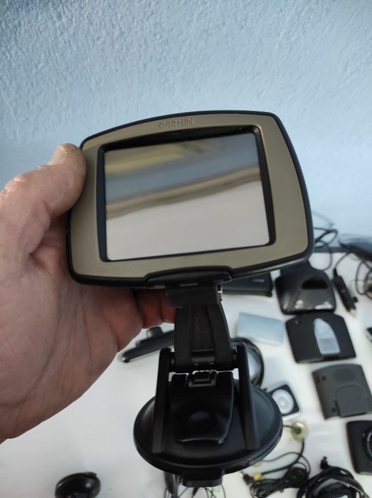 Навигация TomTom/ Garmin/ Blaupunkt/ Medion зарядни, стойки, антени