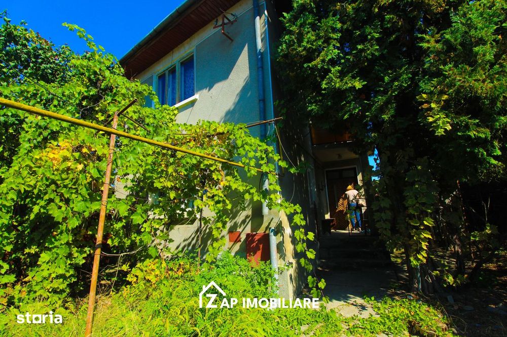 Cartierul 7 Noiembrie - Casă P+E Solidă - Singu