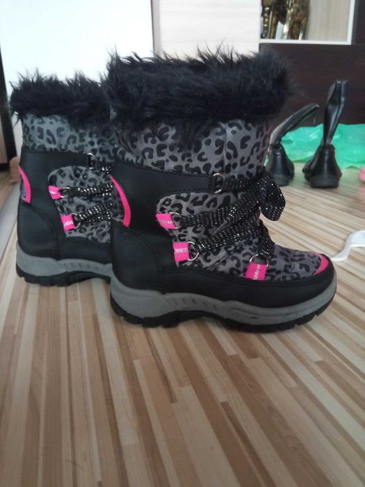 Детски ботуши номер 27