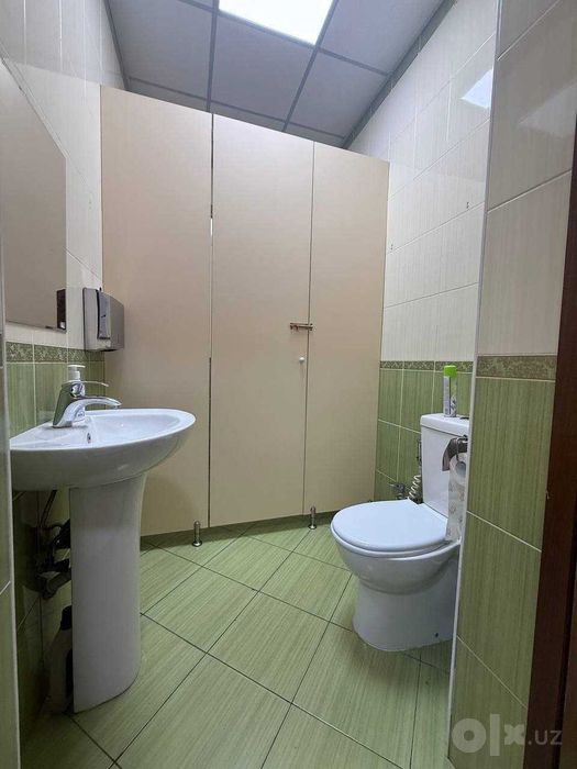 Продается классное здание на 1-й линии