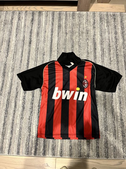 Vand tricou ac milan