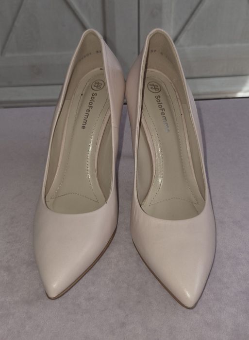 Обувки на висок ток Solo Famme