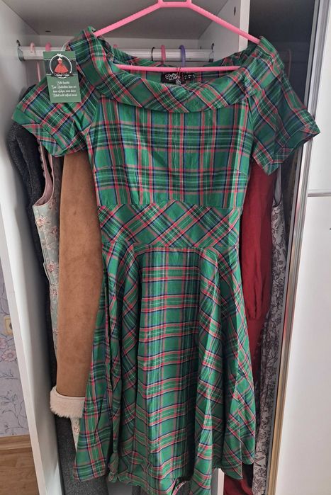 Карирана винтидж рокля