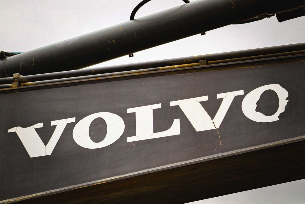 Гусеничный экскаватор Volvo EC 250 DL