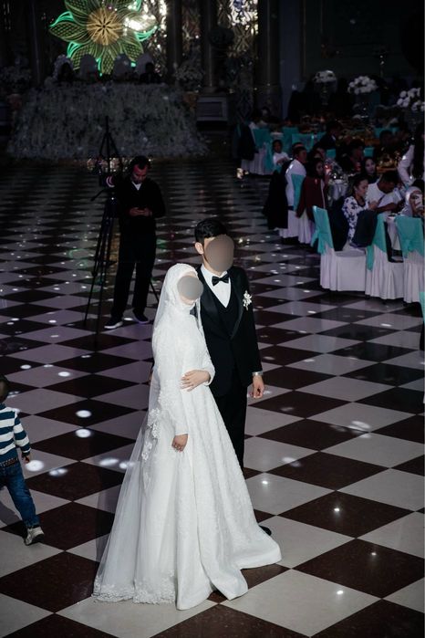 Свадебное платье 2025