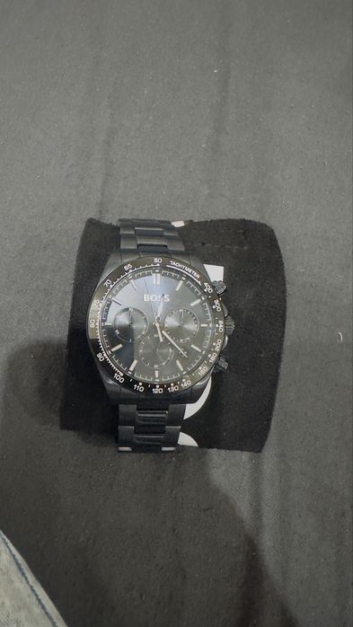 Часовник Boss NEW