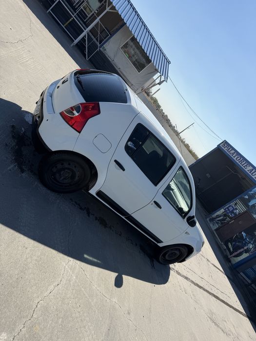 Dacia sandero 2009