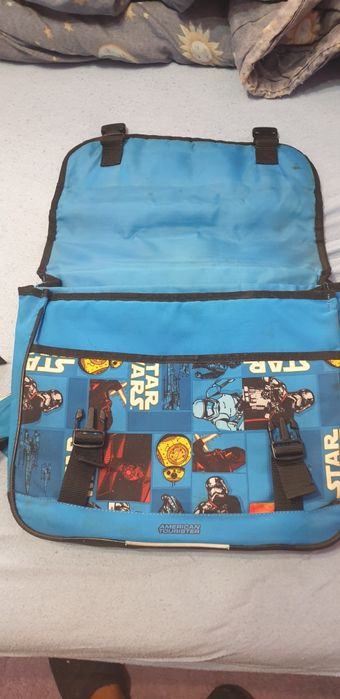 Vand ghiozdan de școală star wars .