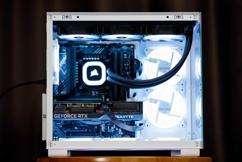 Custom Gaming PC i7 14700K RTX 4070 m.2 ssd 2TB 32GB RAM DDR5 Z790 Nou