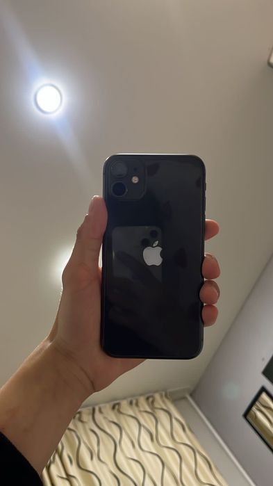 Iphone 11 хорошее состояние