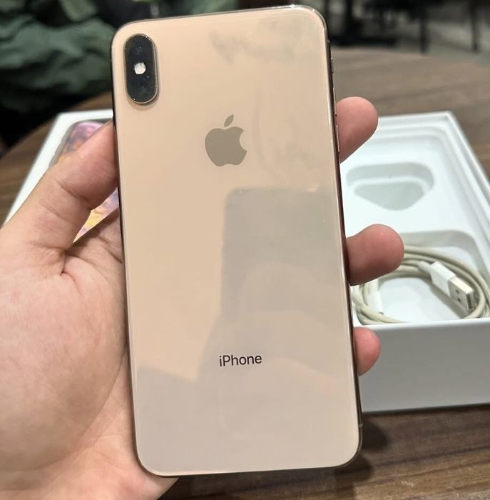 iphone Xs Max sotiladi