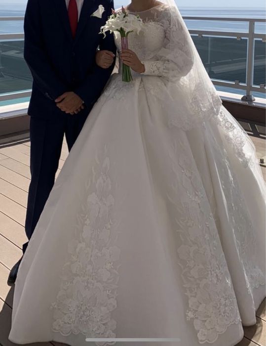 Свадебное платье