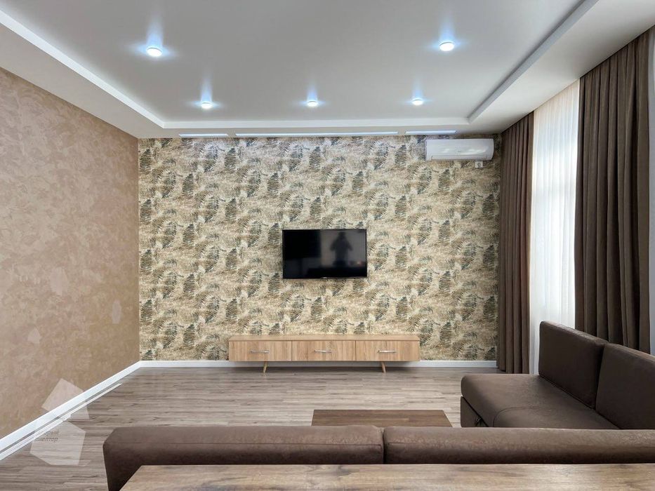 Продается квартира 138 м2.