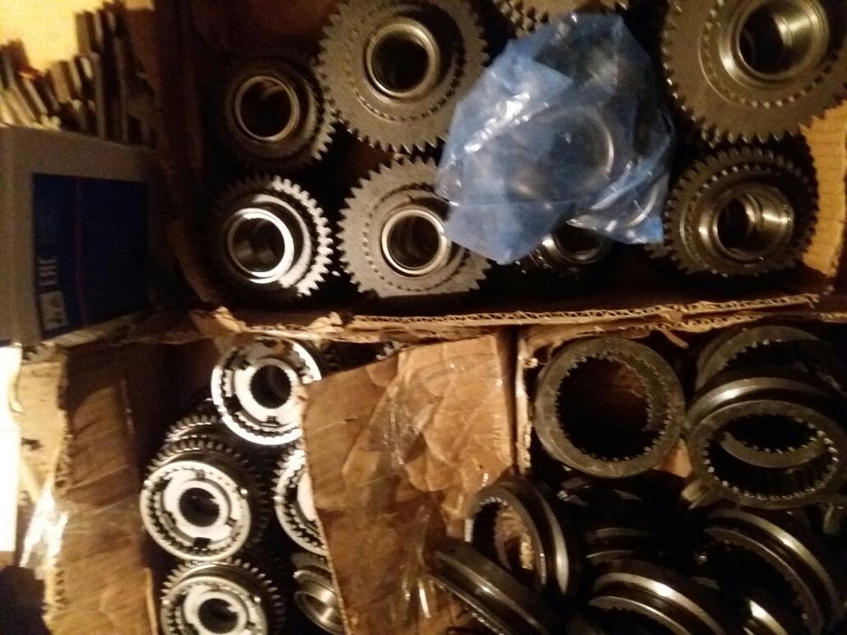 Шестерни КПП ВАЗ