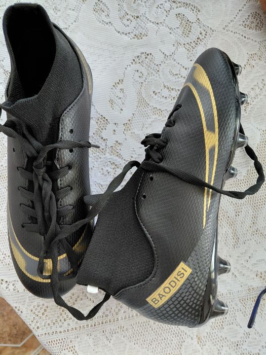 Ghete de fotbal nr.39