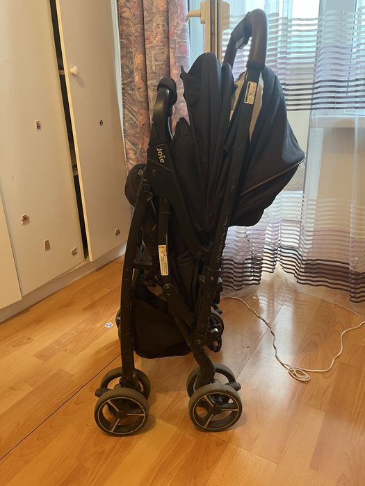 Продам Коляску joie