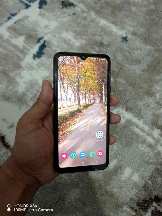 Samsung galaxy A20S 3/32 gb sotiladi