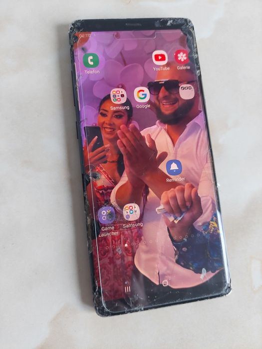 [Note8] Vând Samsung Galaxy Note 8 [spart] [pentru placă] //poze reale