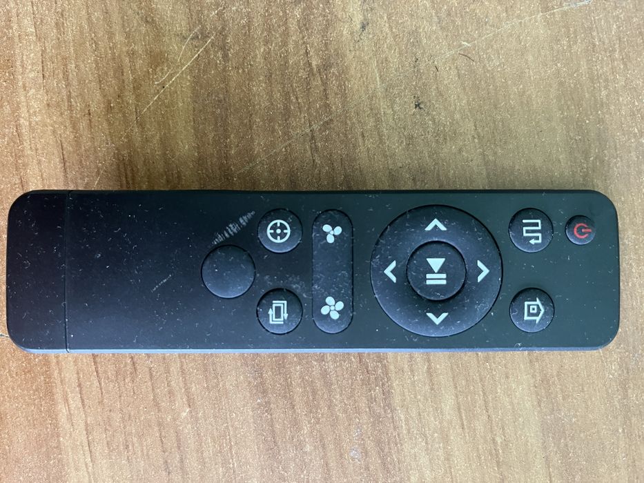 Робот- пылесос Okami