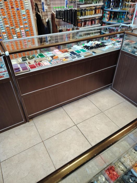 Магазинно оборудване