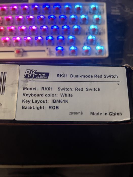Tastatura gaming mecanica Royal Kludge RK61 Dual Mode Red Switch - Incomplet -