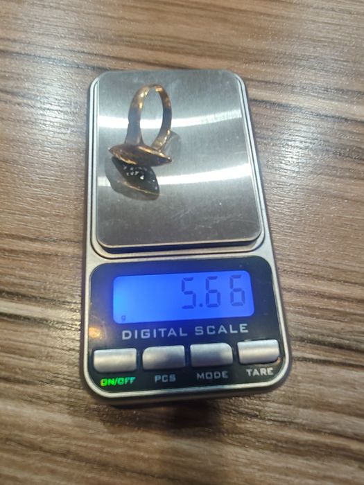 Продавам златни  пръстени 14к