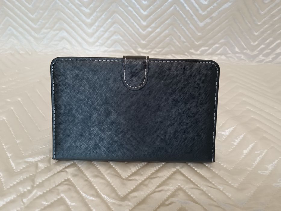 Калъф за таблет с клавиатура