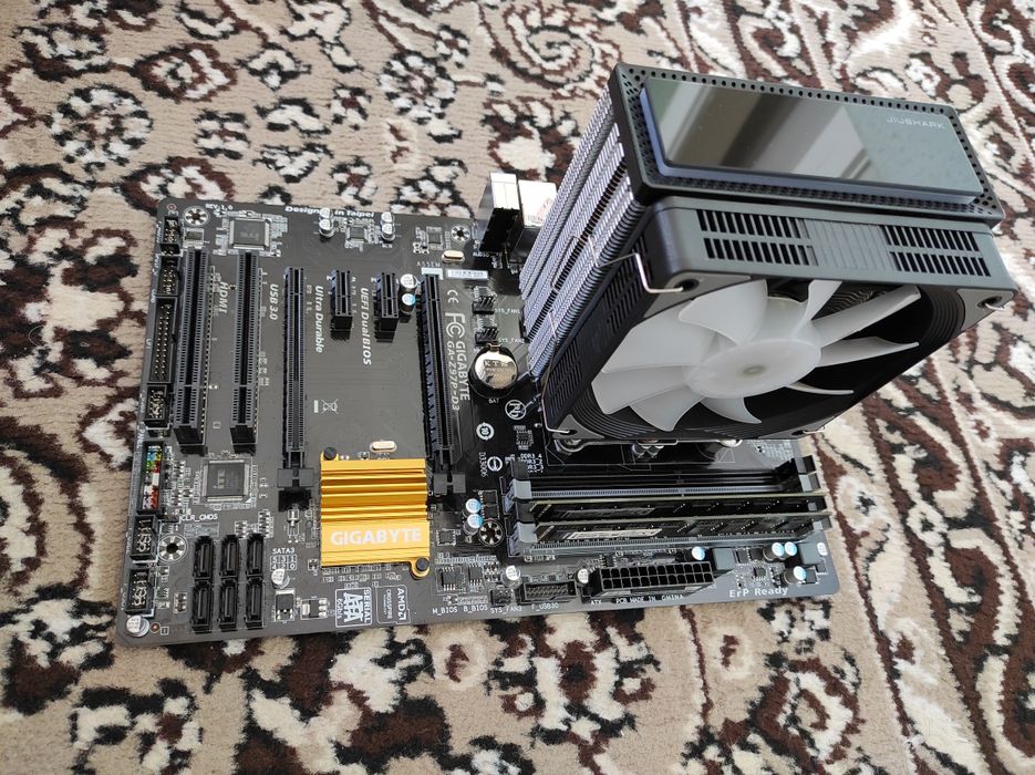 Игровой комплект/ gigabyte Ultra Z97+ I5 4460 + 16 gb ddr3 1600m