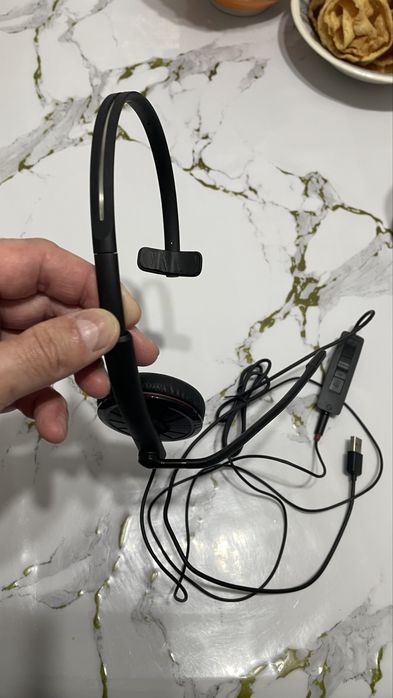 Наушники Planctronics