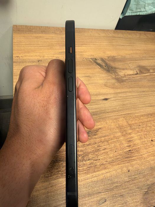 iPhone 15 128 GB
