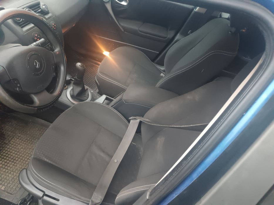 Рено меган на части