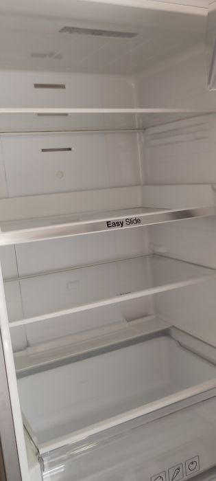 Холодильник двухкамерный
