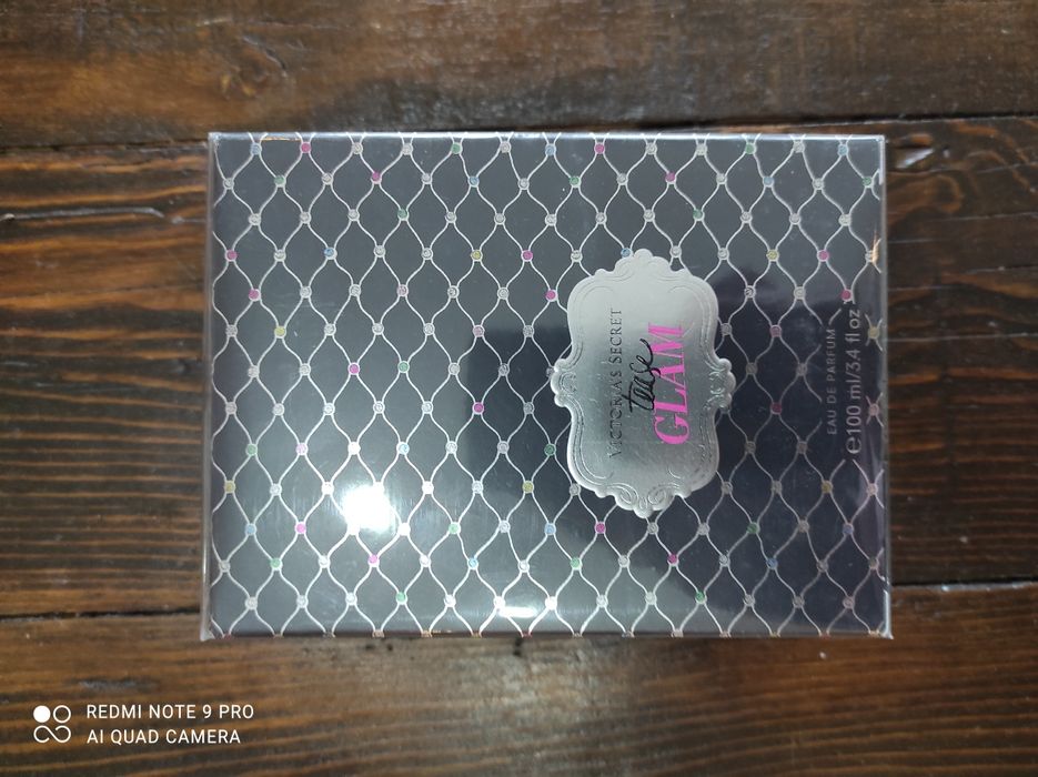 Виктория Сикрет Glam Tease Парфюм