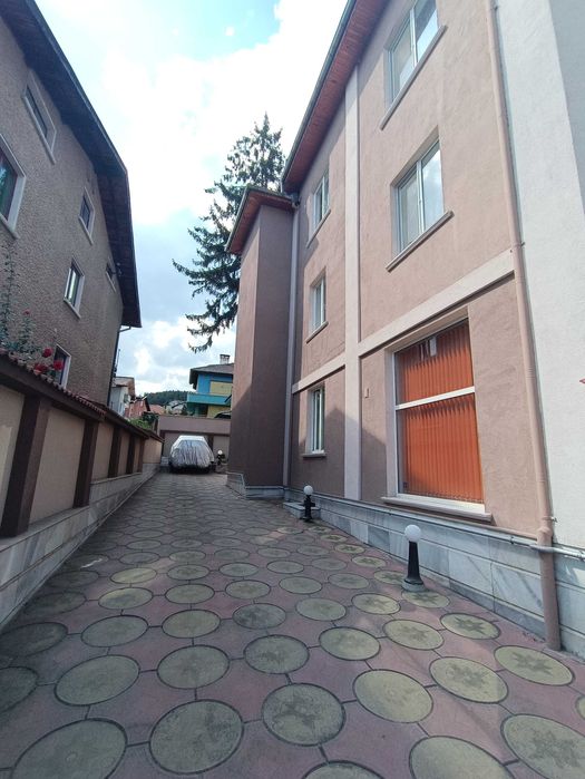 Продава се Хотел в Велинград - 663 кв.м за 543 €/кв.м - Снимка #23