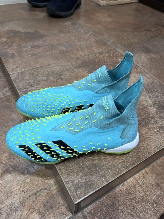 Продам бутсы сороконожки