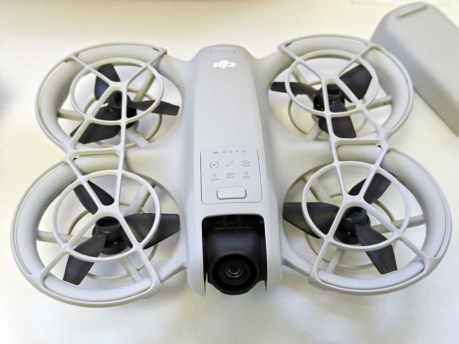 Drona DJI Neo Fly More Combo - Stare excelenta + Cadou geanta Sunnylife